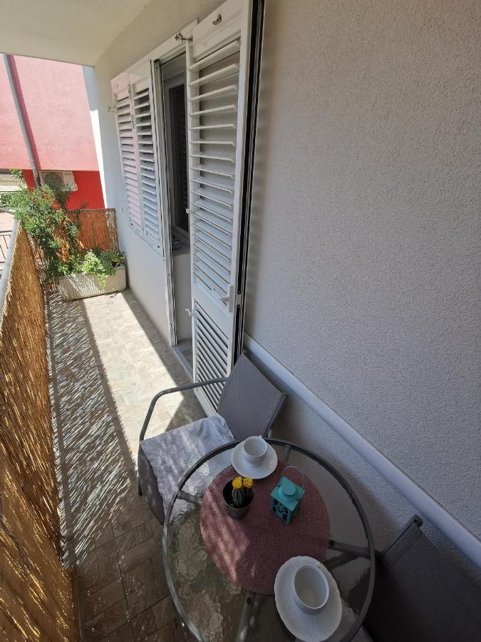 Apartman Jela Šibenik Esterno foto